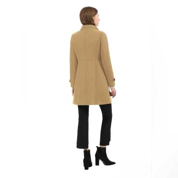 Elegant Tan Double-Breasted Women's Coat - Picture 3 of 5